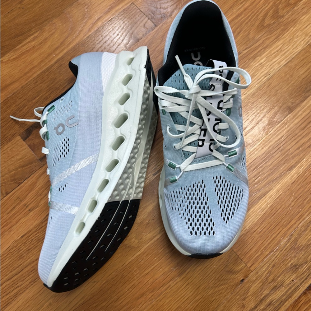 Men’s ON RUNNING Cloudsurfer - Size 10.5 - Brand New